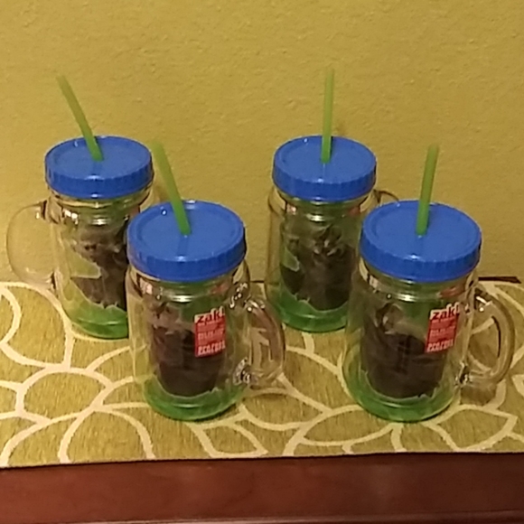 Zak Other - NEW*STAR WARS YODA INSULATED SET OF 4 PLASTIC MUGS